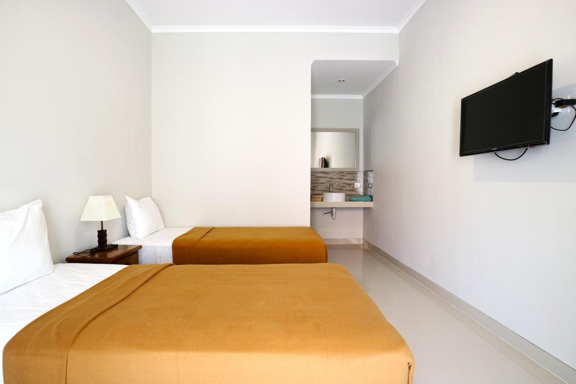 Taste Of Bali Hostel Kuta Lombok Exteriör bild
