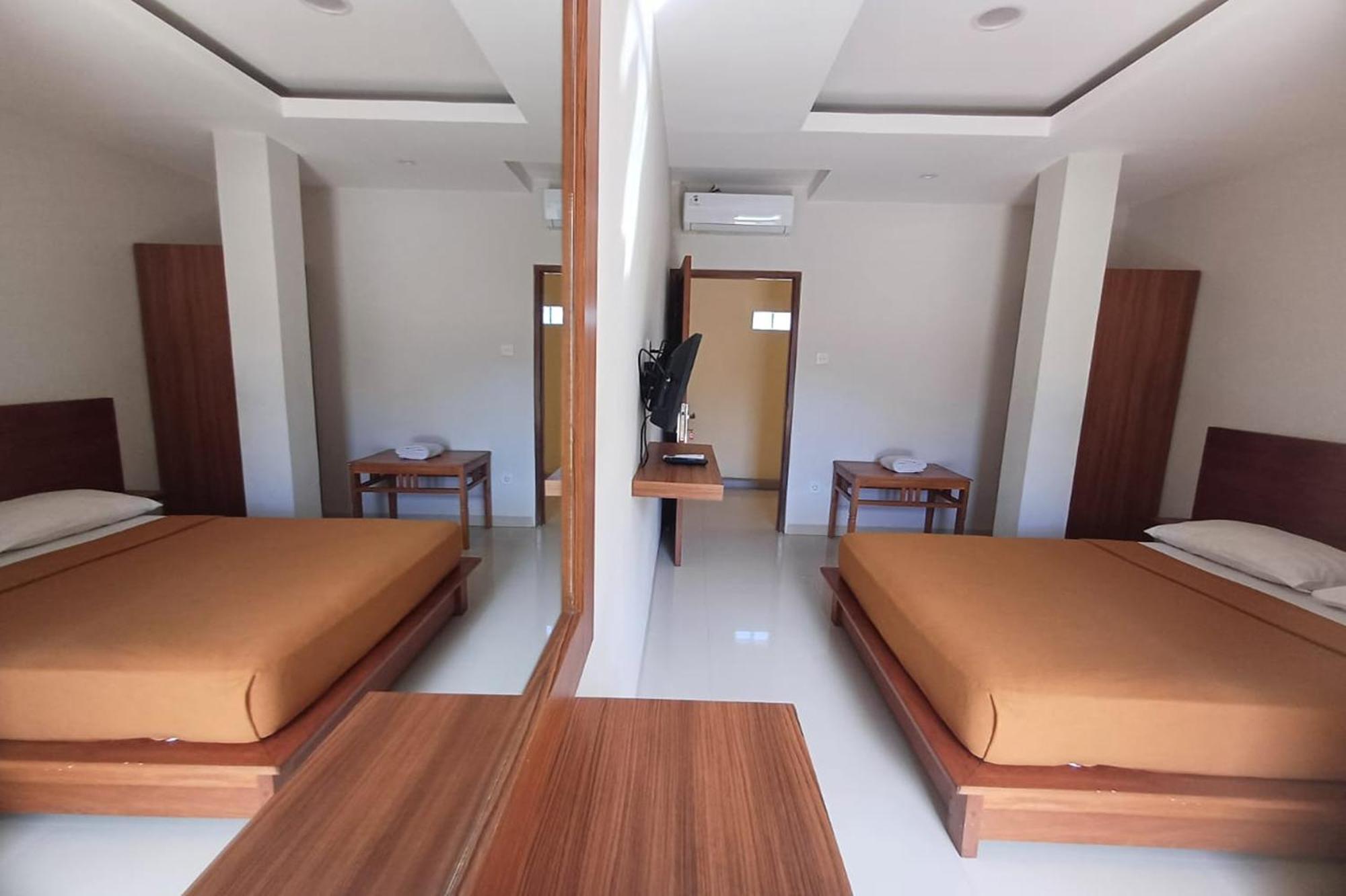 Taste Of Bali Hostel Kuta Lombok Exteriör bild