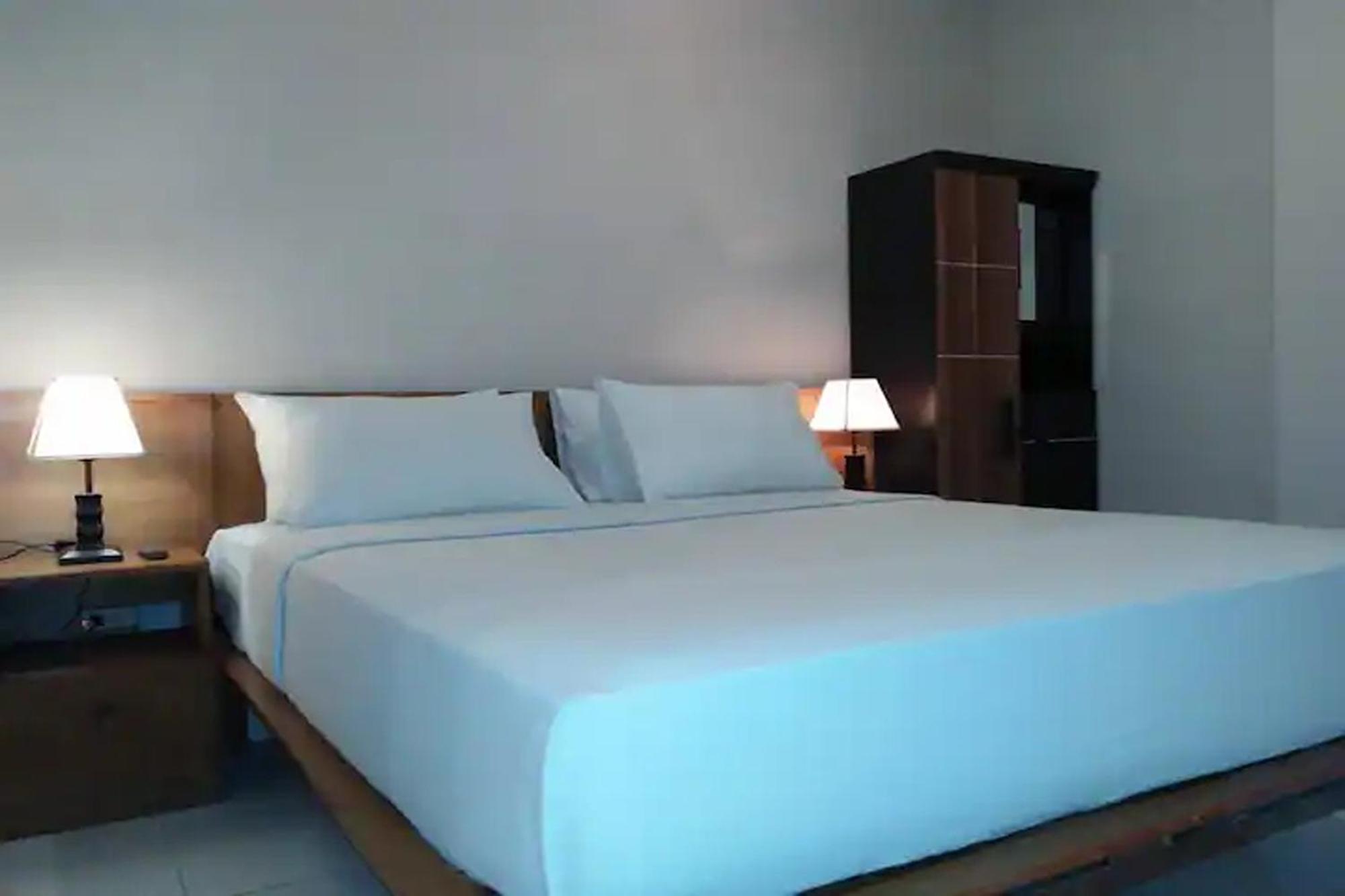 Taste Of Bali Hostel Kuta Lombok Exteriör bild