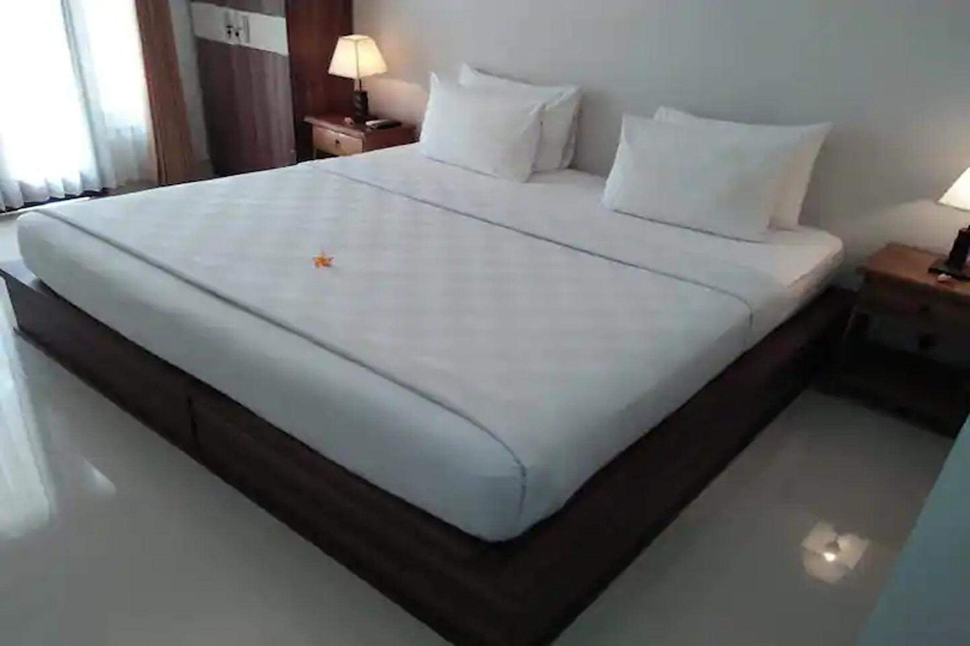 Taste Of Bali Hostel Kuta Lombok Exteriör bild