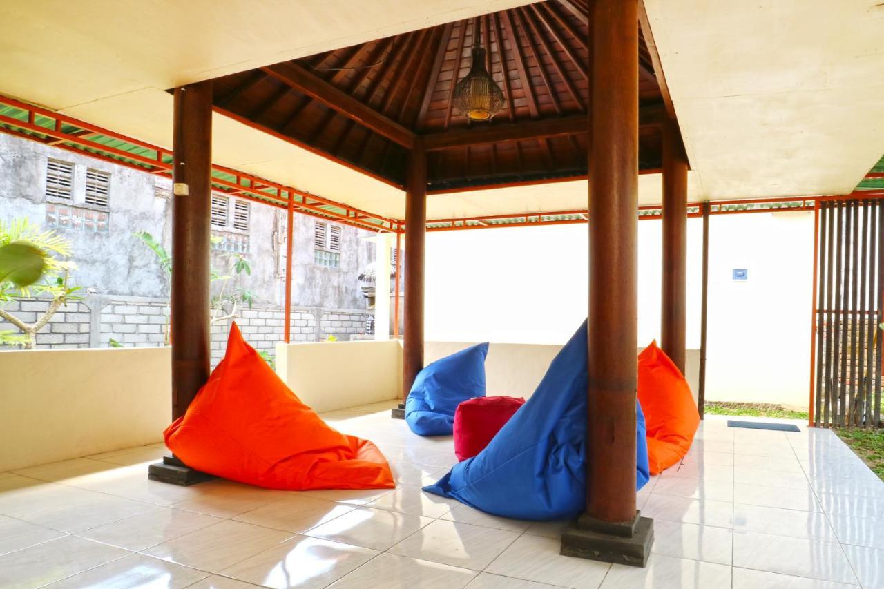Taste Of Bali Hostel Kuta Lombok Exteriör bild