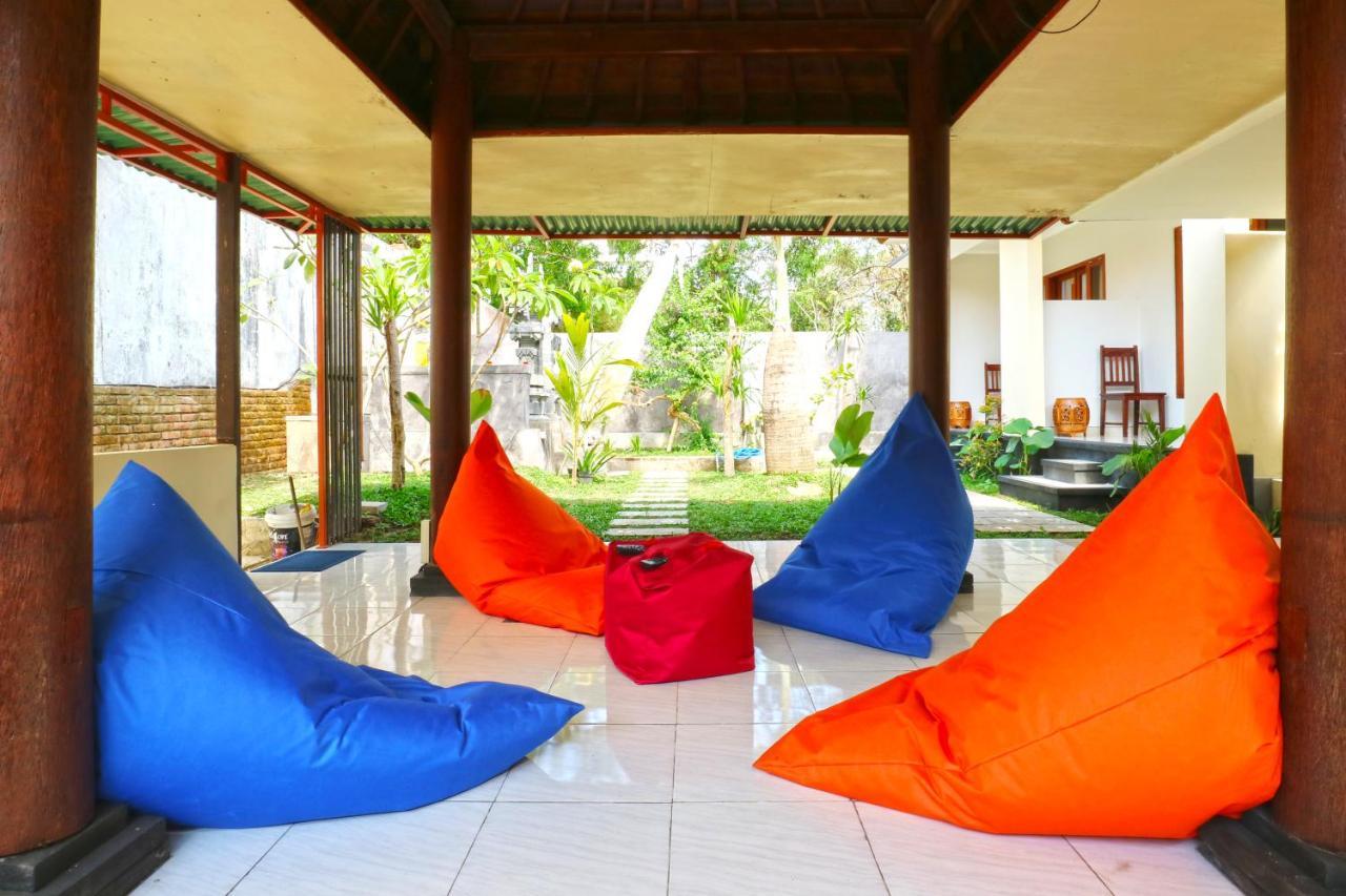 Taste Of Bali Hostel Kuta Lombok Exteriör bild